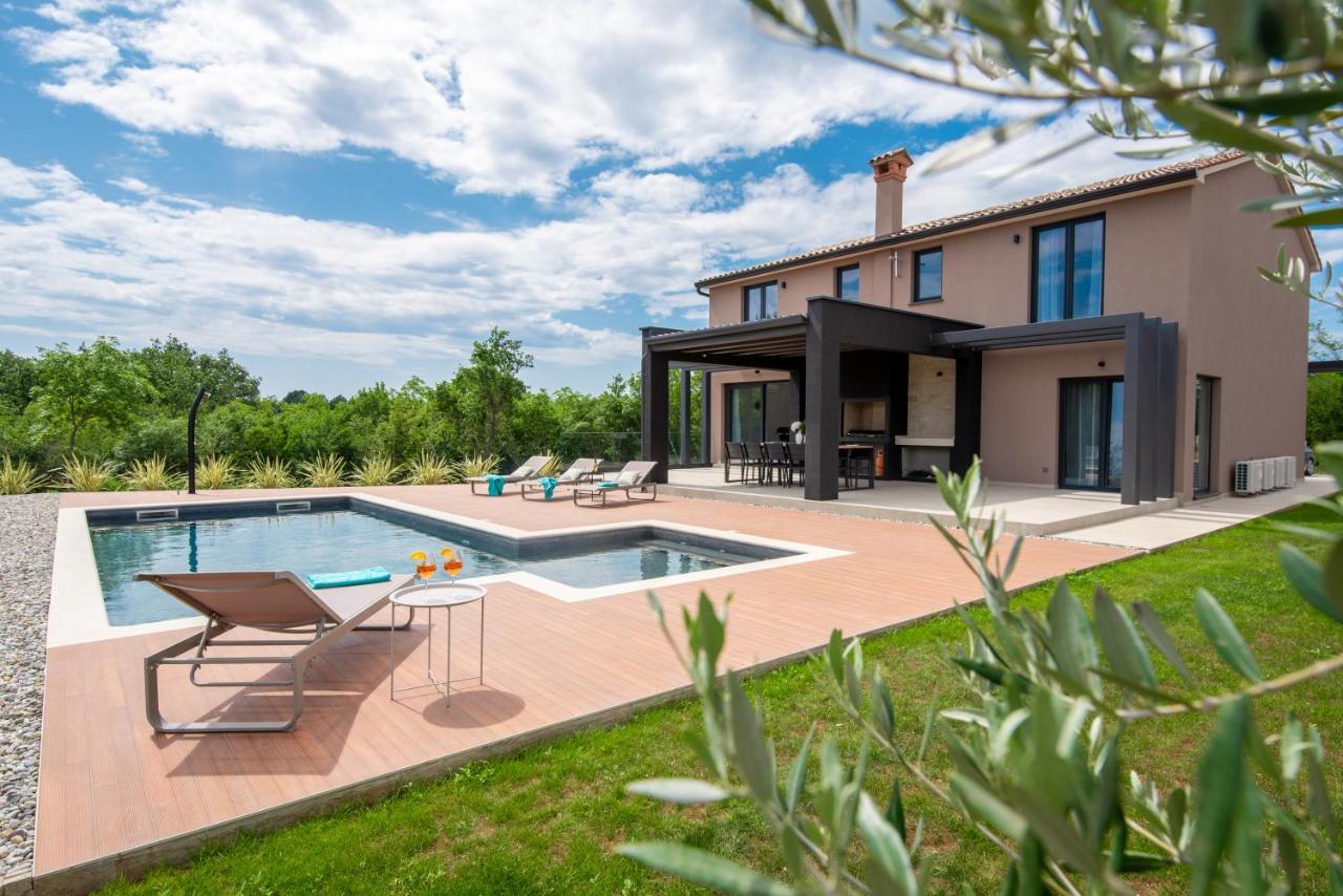Villa Zara Santalezi エクステリア 写真